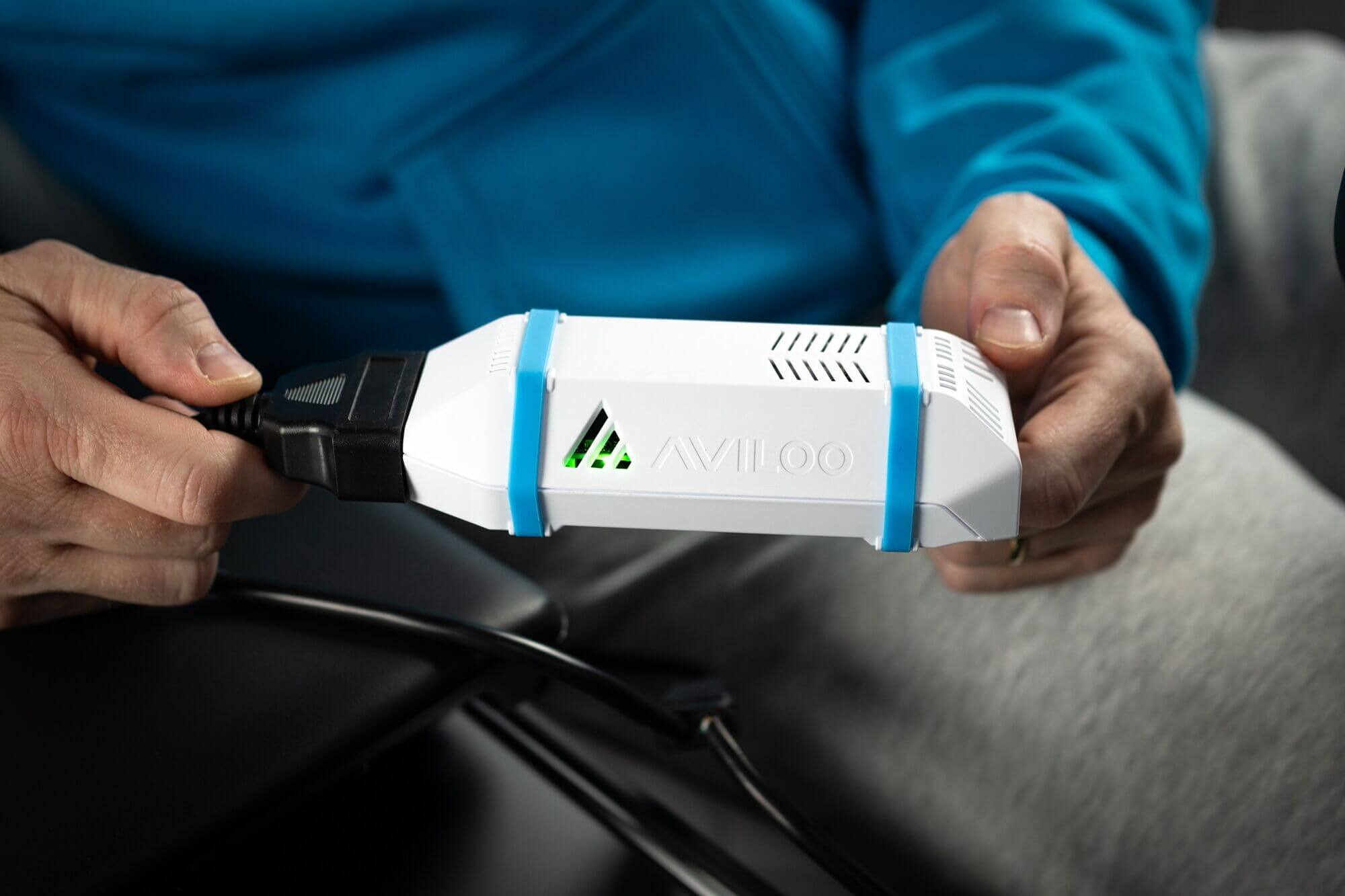 AVILOO Box aansluiten op OBD-poort